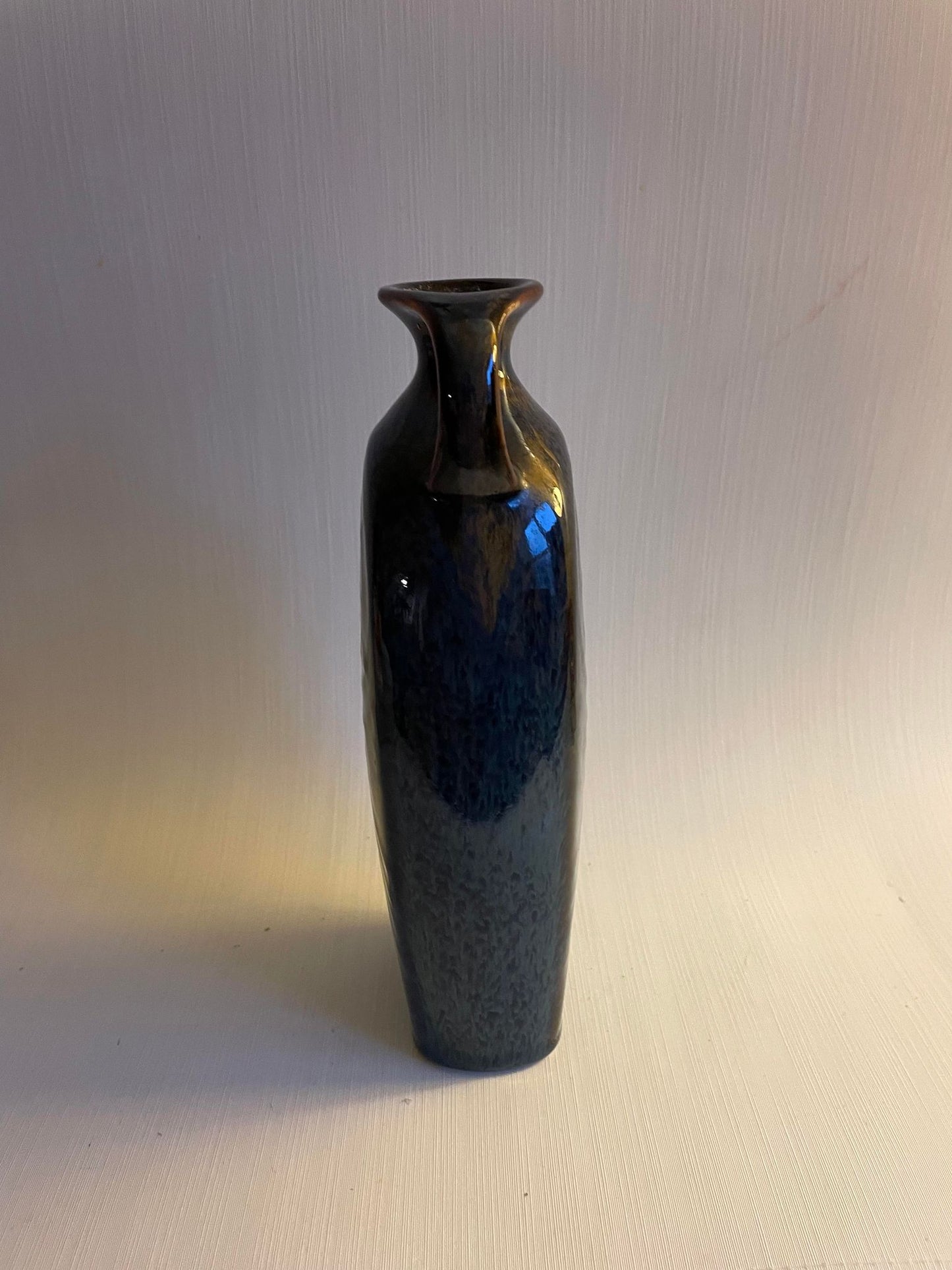 Smuk og enkel Rørstrand keramikvase med hank - nr. 0987