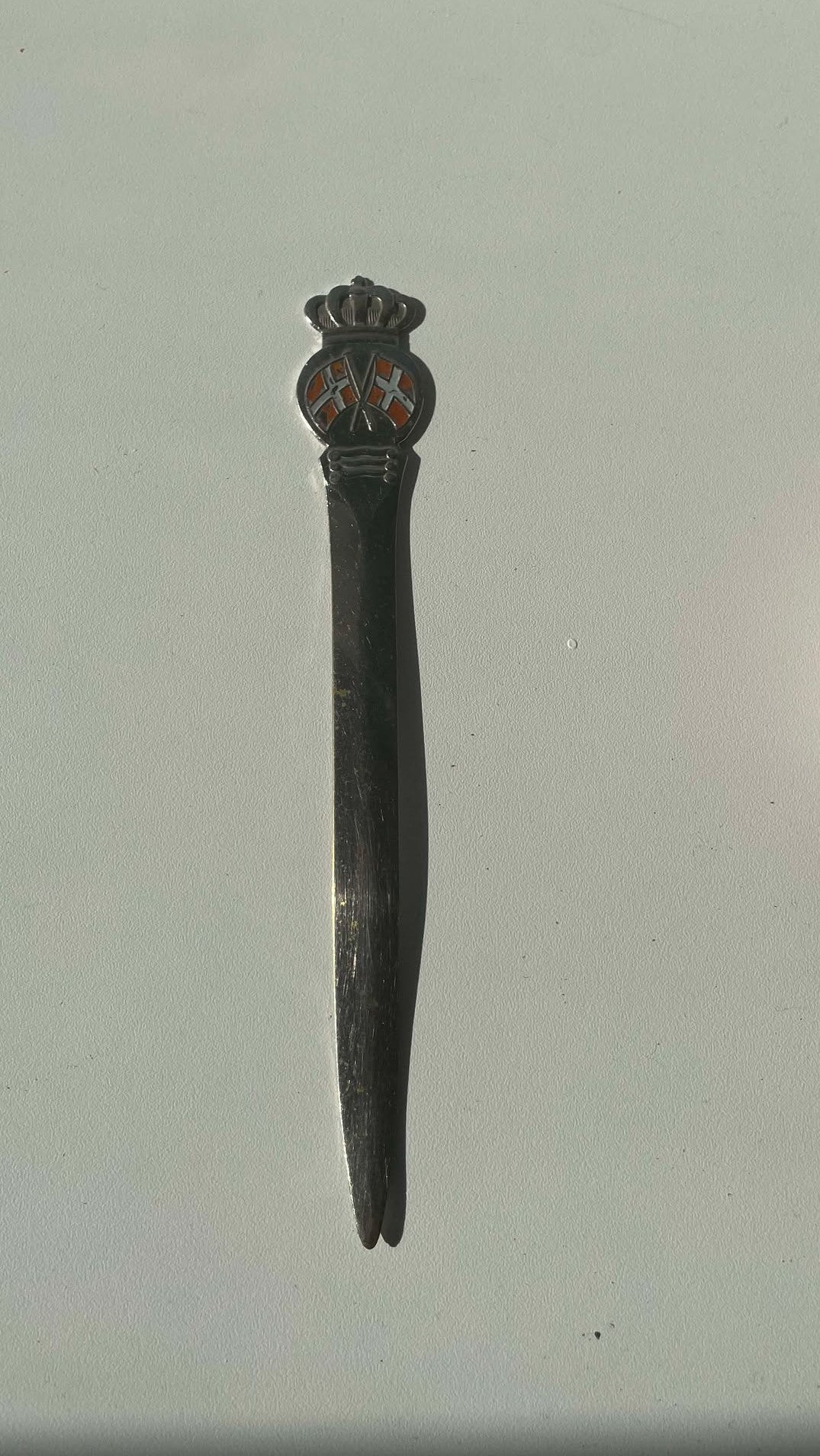 Beautiful old letter opener with Dannebrog - 96000