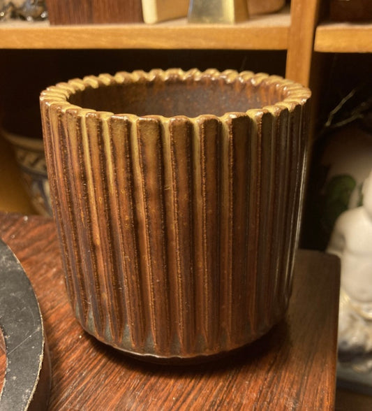 Arne Bang stoneware grooved vase - no. 0245