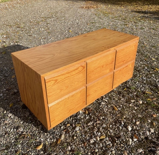 Pine chest of drawers / sideboard on wheels - no. 09190