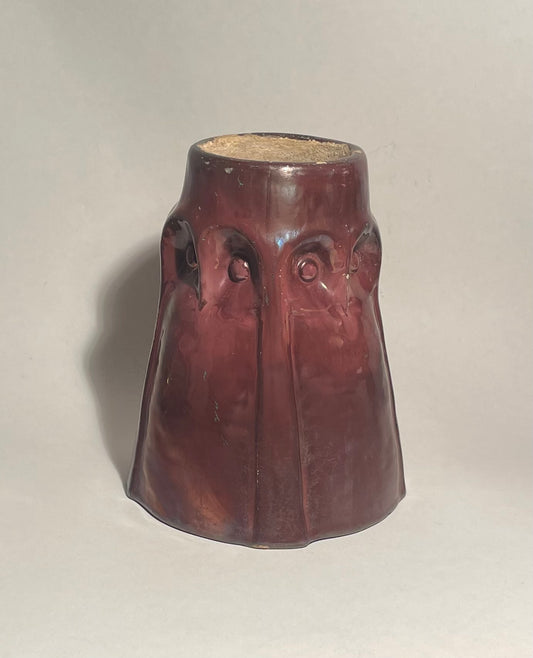 Flot ugle vase i rød lyster glasur, tilskrevet Søren Kongstrand - nr. 01950