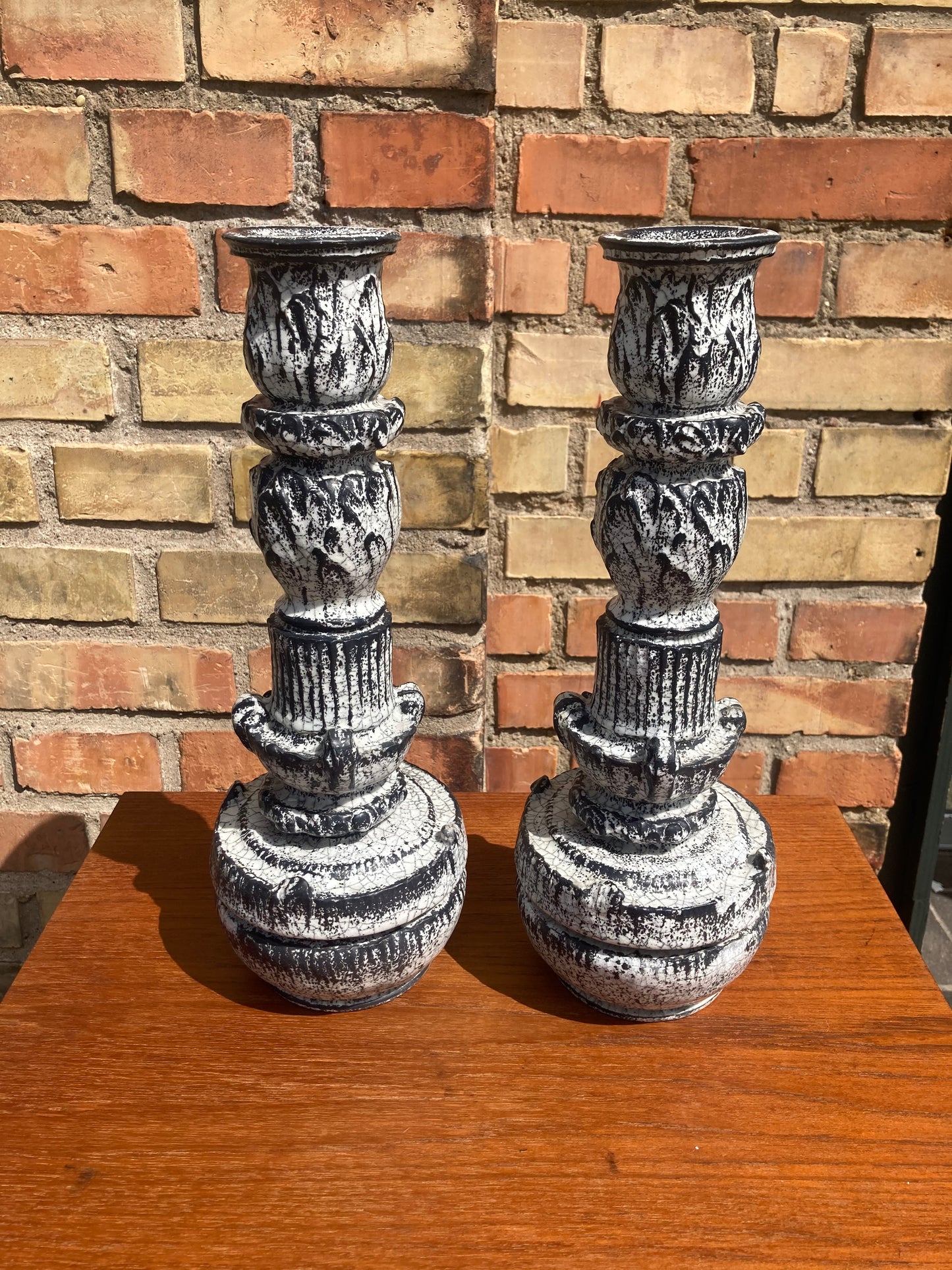 2 beautiful vases in ash gray glaze from Kähler, design by Svend Hammershøj - no. 0250