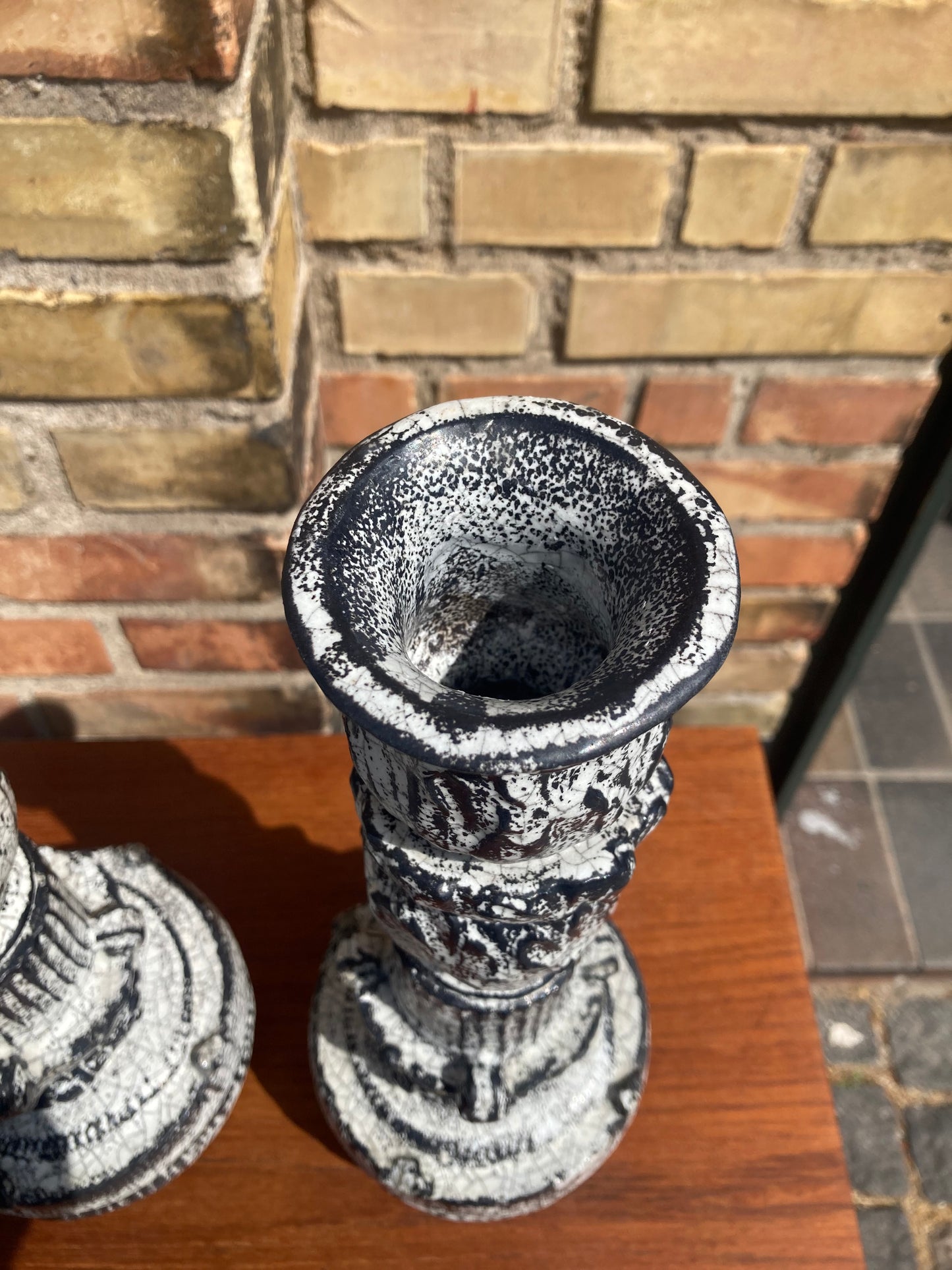 ケーラーのアッシュグレー釉の美しい花瓶 2 個、スヴェンド・ハンマースホイのデザイン - no. 0250