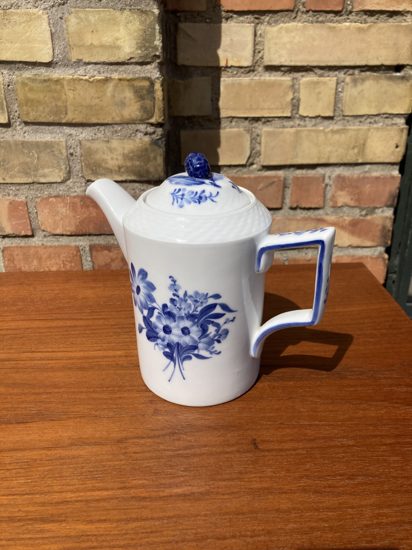 Royal Copenhagen, "braided blue flower", very rare coffee pot - no. 0201