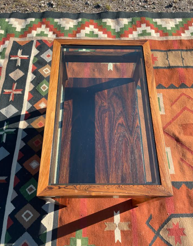 Beautiful rosewood side table with glass top - no. 07080