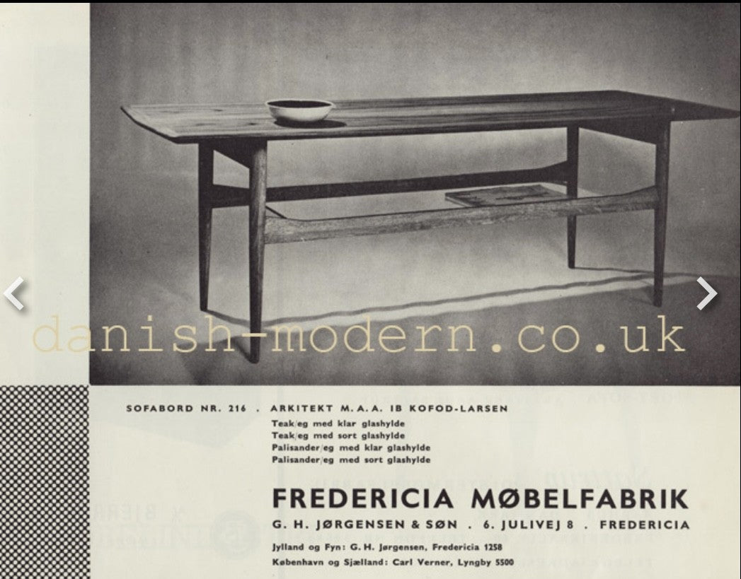 Ib Kofod-Larsen (1921-2003) rektangulært sofabord, plade af teak og stel af eg, model 216