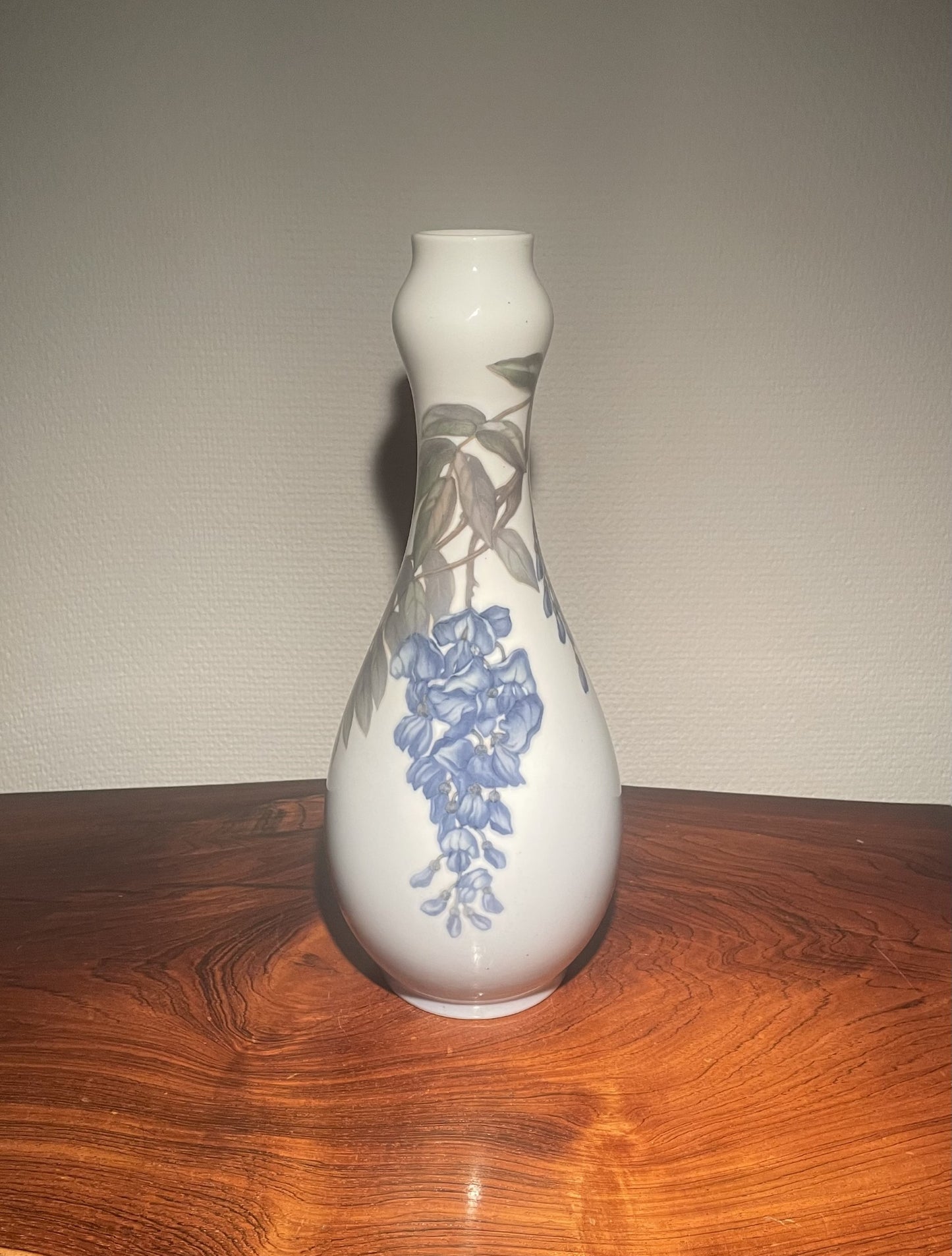 Beautiful Royal Copenhagen Art Nouveau vase - no. 080090