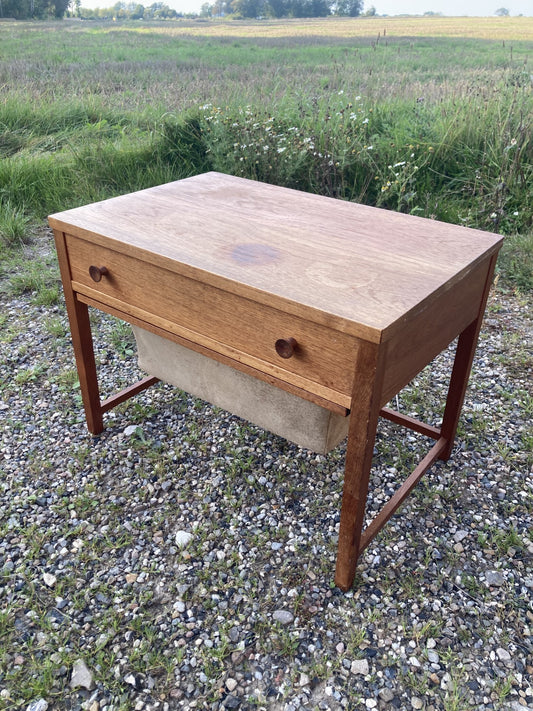 Teak sewing table, appears with age-related traces of use - 0975