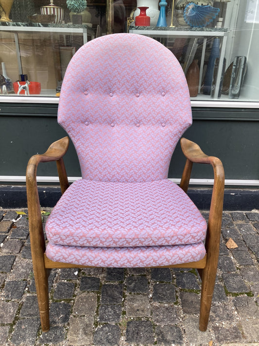 Beautiful armchair in beech frame from J. Carlsens Møbelfabrik - no. 0977