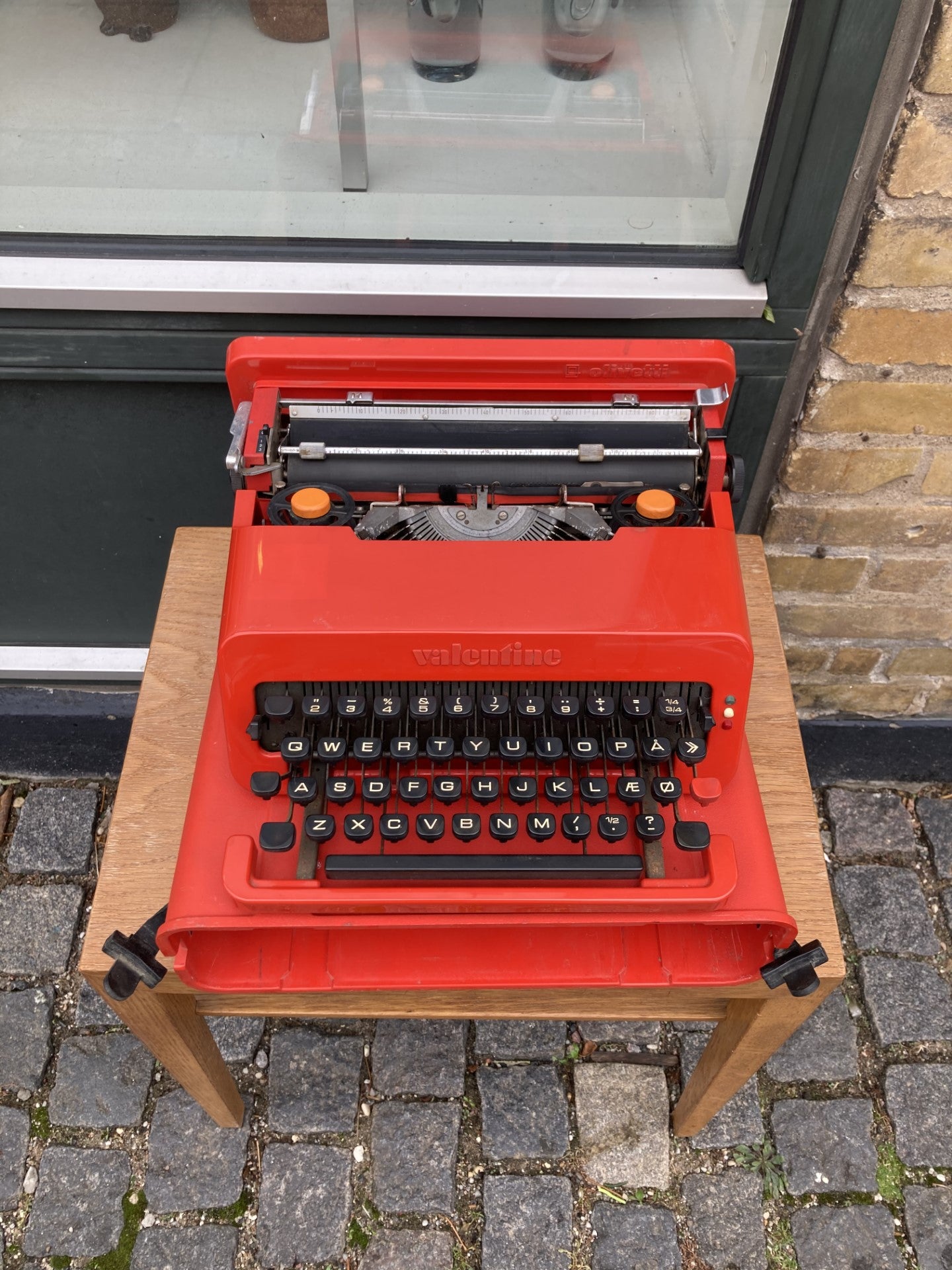 Vintage Olivetti Valentine skrivemaskine - Fungerer perfekt - nr. 01006