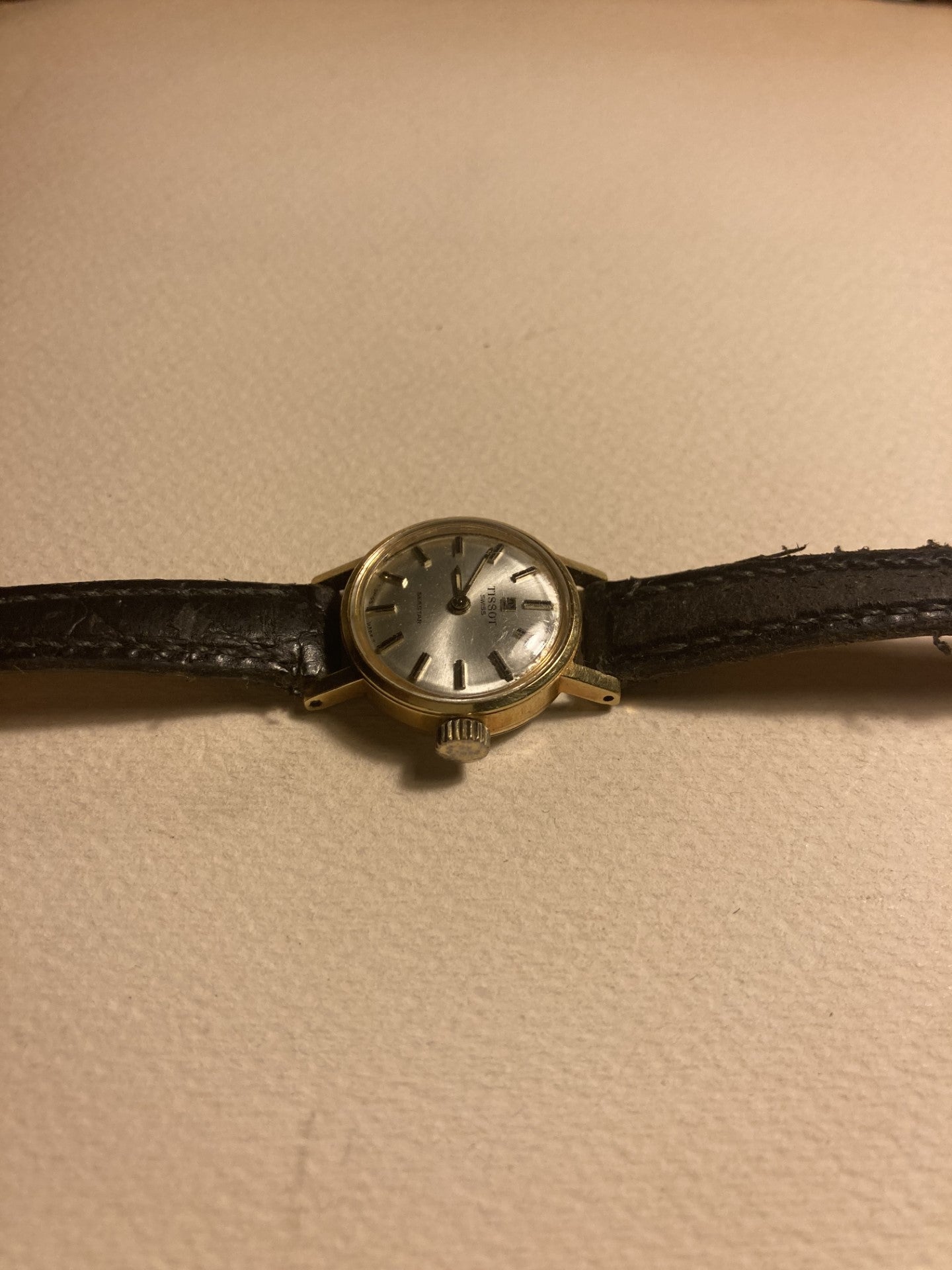Tissot Seastar 女性用手巻き式時計、正常に動作します - no. 01057