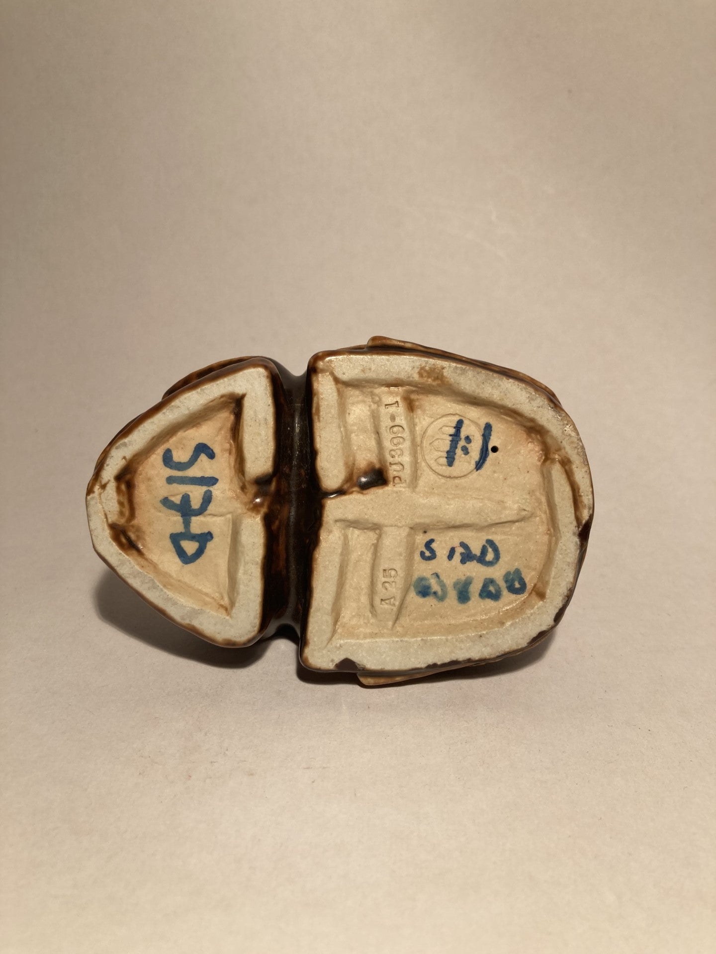 ビングとグロンダール産の石器の珍しいエジプト産スカラベ - no. 01320